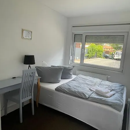 Motel Home Berlin Βερολίνο